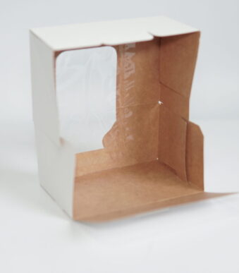 pudełko z okienkiem